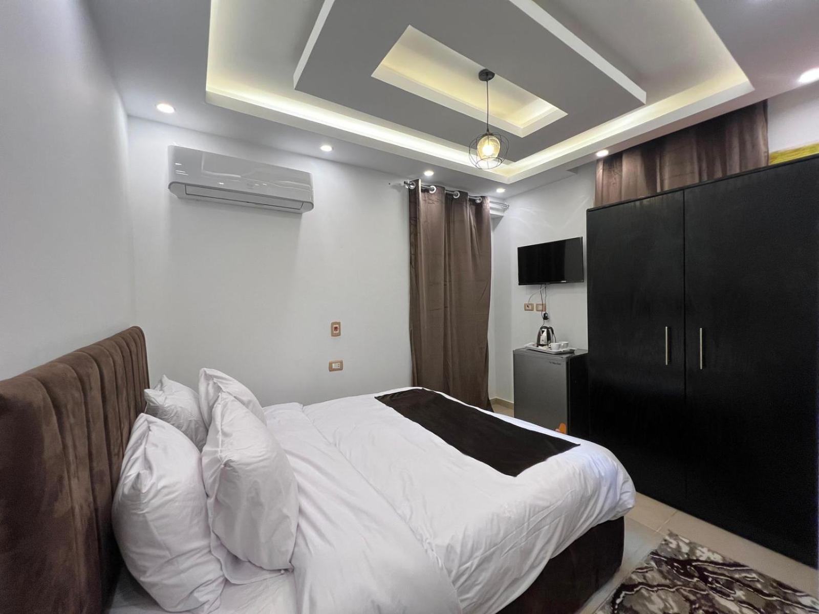 Rixsos Pyramids Inn Nazlet el-Sîsi Kültér fotó