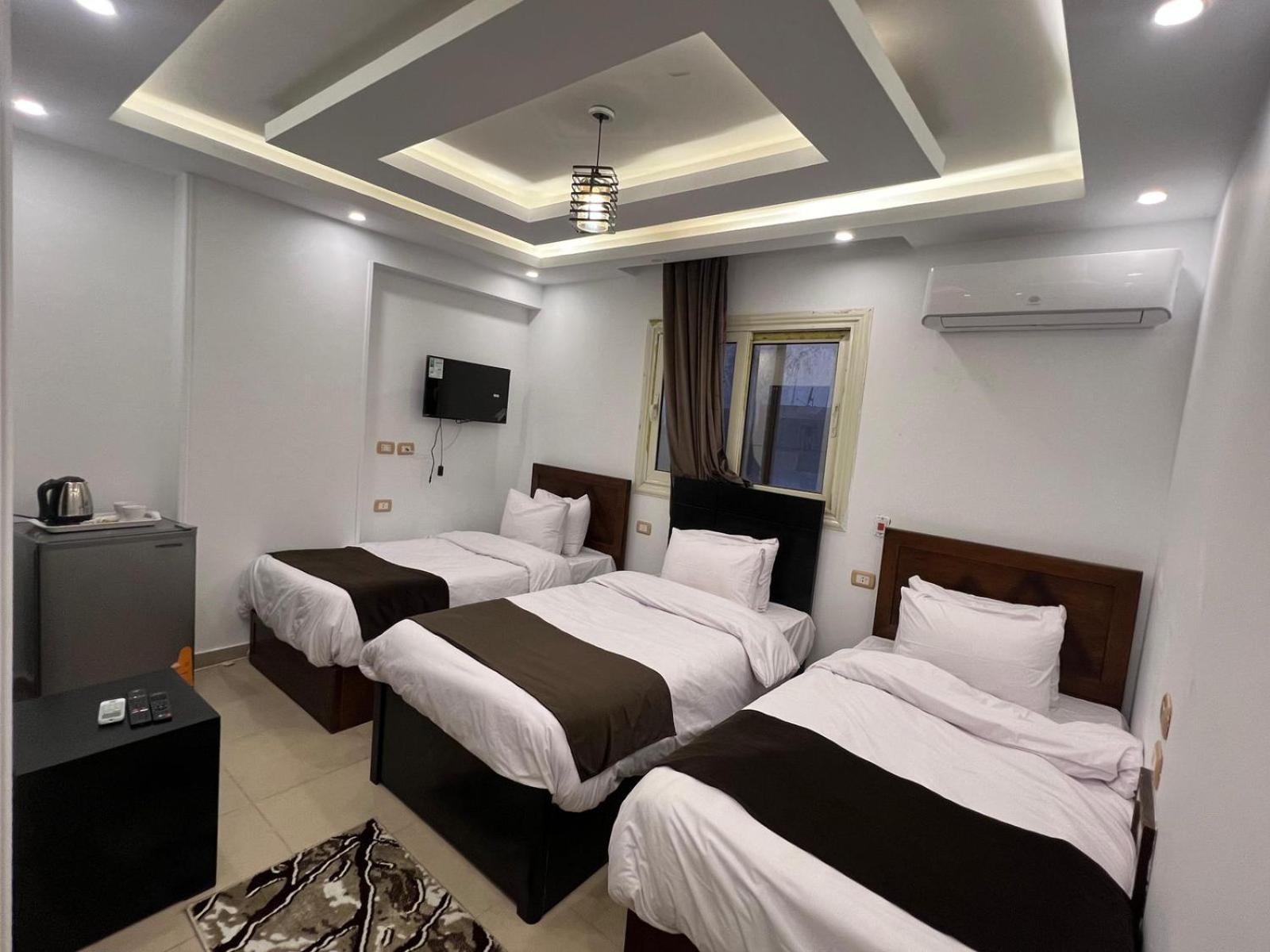 Rixsos Pyramids Inn Nazlet el-Sîsi Kültér fotó