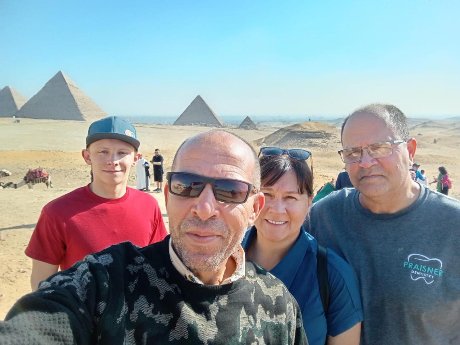 Rixsos Pyramids Inn Nazlet el-Sîsi Kültér fotó
