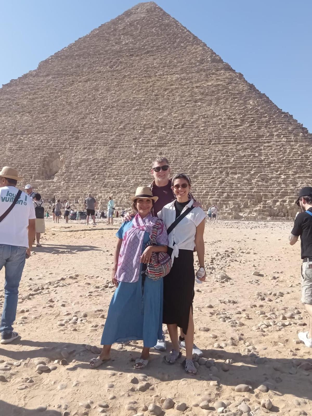 Rixsos Pyramids Inn Nazlet el-Sîsi Kültér fotó